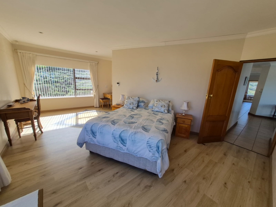 3 Bedroom Property for Sale in Dana Bay Western Cape